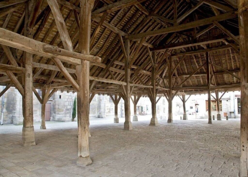 frank-pouwer-halles-oak-wood-beams